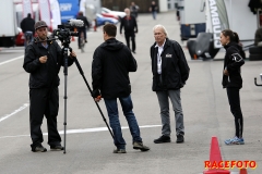 Svenskt Sportvagnsmeeting på Ring Knutstorp.
Blandat väder med sol, regnskurar och åska.