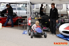 Svenskt Sportvagnsmeeting på Ring Knutstorp.
Blandat väder med sol, regnskurar och åska.