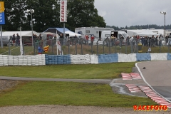 Svenskt Sportvagnsmeeting på Ring Knutstorp.
Blandat väder med sol, regnskurar och åska.